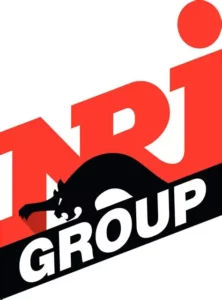 Logo NRJ group , marqué en rouge avec une illustration de panthère