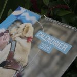 Photo prise de coté du calendrier en faisant un focus sur la date " Calendrier 2026"