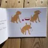 Photo d'illustration du tome 1 du livre Atchoum, avec 3 dessin d'un labrador beige assis
